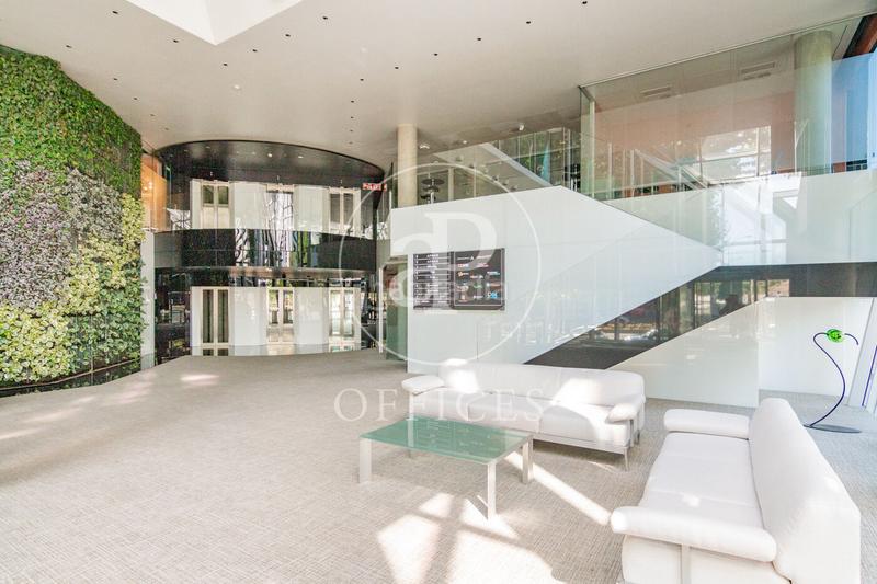 Foto f4b3154c-218c-4982-9d56-9fe90739c87d. Rent office space with heating in Delicias Madrid