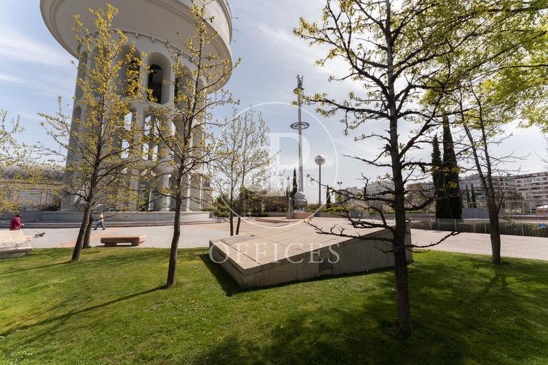 Foto 205538d0-d08a-4c07-bdd1-9cdb8c7b179d. Alquiler oficina en p.º de la castellana 216 oficina en alquiler en plaza Castilla en Madrid