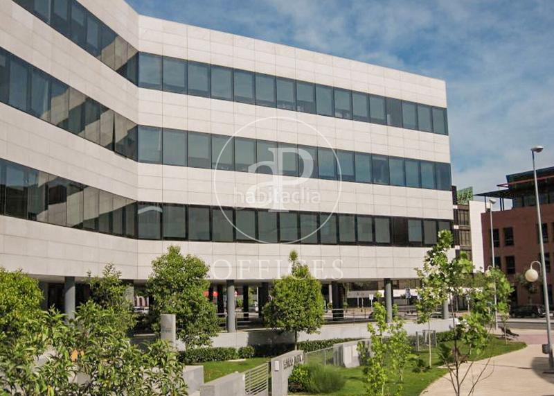 Foto 1f3c030e-1141-4c90-ba51-d64cf97d7189. Miete büro mit heizung in el soto de La Moraleja La Moraleja