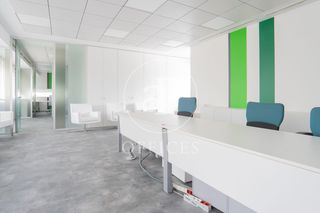 Rent Office space in Tres Olivos-Valverde. Oficina en alquiler junto a la ampliación del paseo de la castel