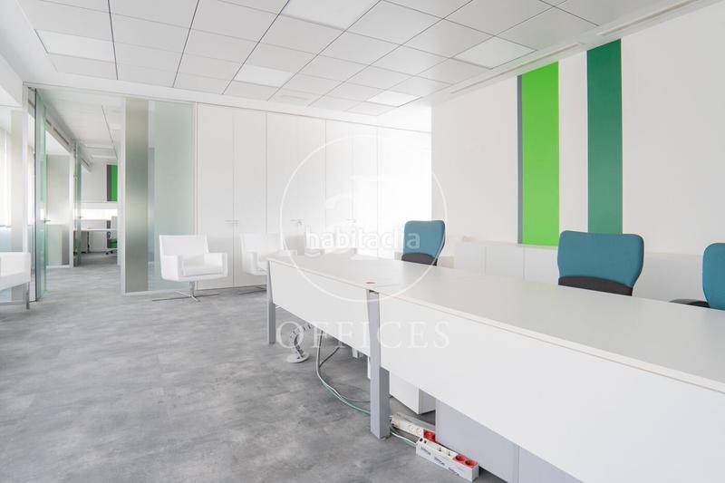 Foto 63bd02ac-4a5a-4aef-8bf0-ac0b2c251136. Miete büro in Tres Olivos-Valverde Madrid