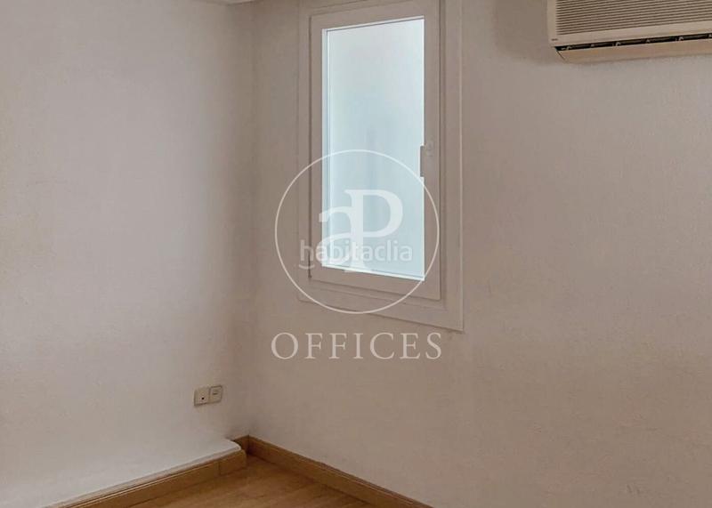 Foto 5fcb41f5-b35d-4ef1-ab27-1e09b1fa78a7. Miete büro mit heizung in Universidad-Malasaña Madrid