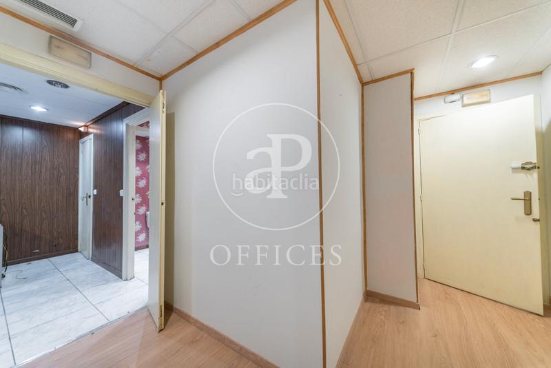 Foto a1e2c845-0f47-418c-9f21-fbc3dc840272. Office space with heating in Castillejos-Cuzco Madrid