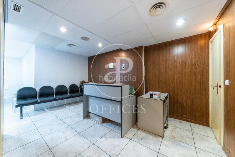 Foto b2898fc1-aba6-473d-b567-f1373d8a3b6b. Office space with heating in Castillejos-Cuzco Madrid