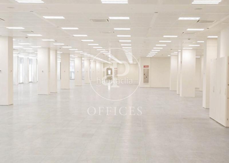 Foto f8f26da4-0591-4b03-bfcf-4b9ebcd04be7. Rent office space with heating in San Juan Bautista Madrid