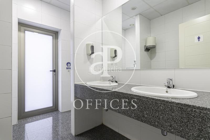 Foto c3b2f0aa-bfdb-415d-8e7d-1a8273bde116. Lloguer oficina amb calefacció a Aeropuerto Madrid