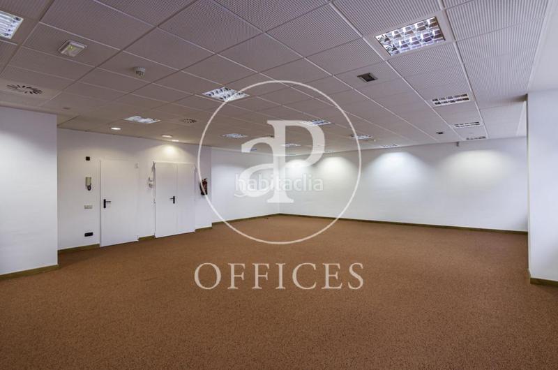 Foto c692c724-0bdc-4a6a-b3c5-a7e6cb1bbc21. Lloguer oficina amb calefacció a Aeropuerto Madrid