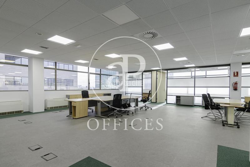 Foto 46b02fea-c988-4e46-8436-3355c9beb732. Location bureau avec chauffage dans Aeropuerto Madrid