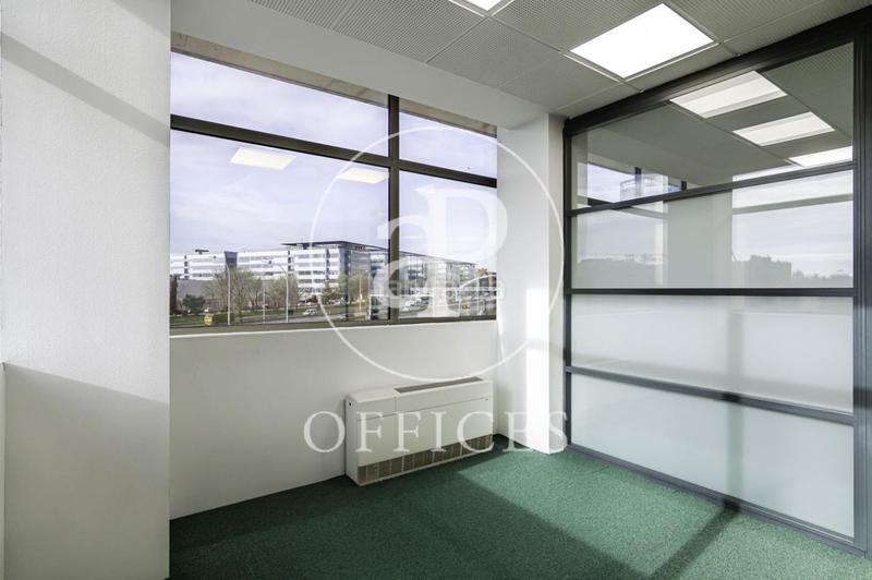 Foto df94bb65-9061-4220-8dde-8c3504ba9256. Location bureau avec chauffage dans Aeropuerto Madrid