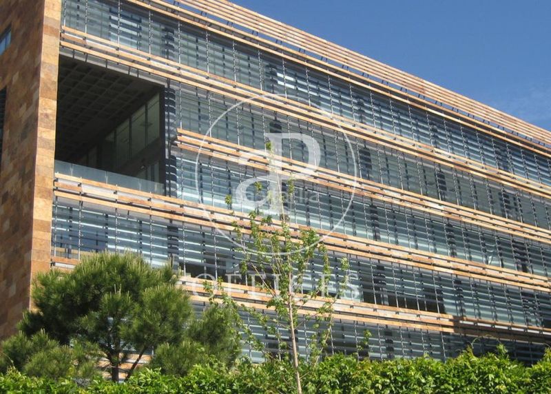 Foto c5cad2ed-6e3c-4b59-b8cf-0550fcfe1121. Affitto ufficio con riscaldamento in Las Tablas Madrid