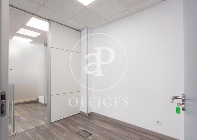 Foto 4de68a98-cb4e-4d1f-9edc-3b803fa546a1. Ufficio in c. de manuel tovar 33 in Tres Olivos-Valverde Madrid