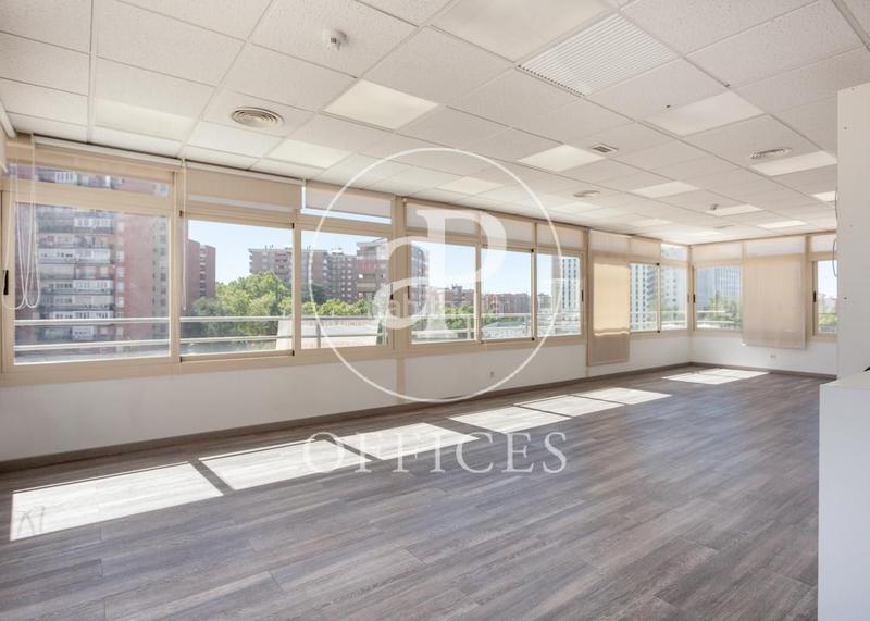 Foto efe5ed36-bbb2-47d1-baed-b048989735be. Ufficio in c. de manuel tovar 33 in Tres Olivos-Valverde Madrid