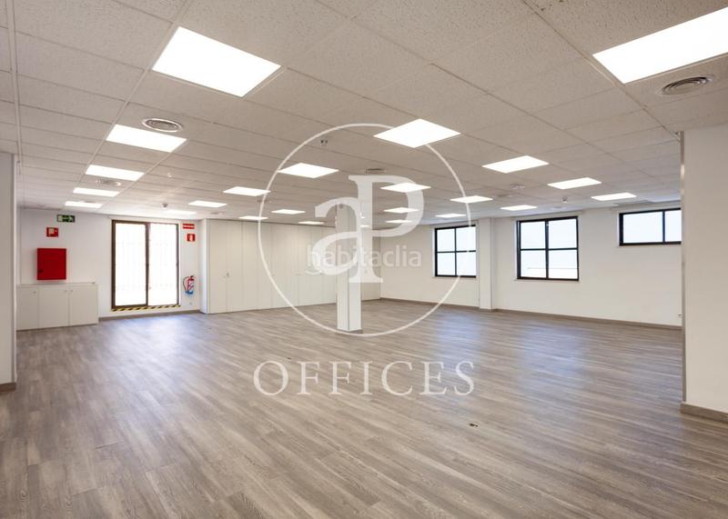 Foto f2bd04c7-d61d-47a8-acca-ae3d62559c64. Ufficio in c. de manuel tovar 33 in Tres Olivos-Valverde Madrid