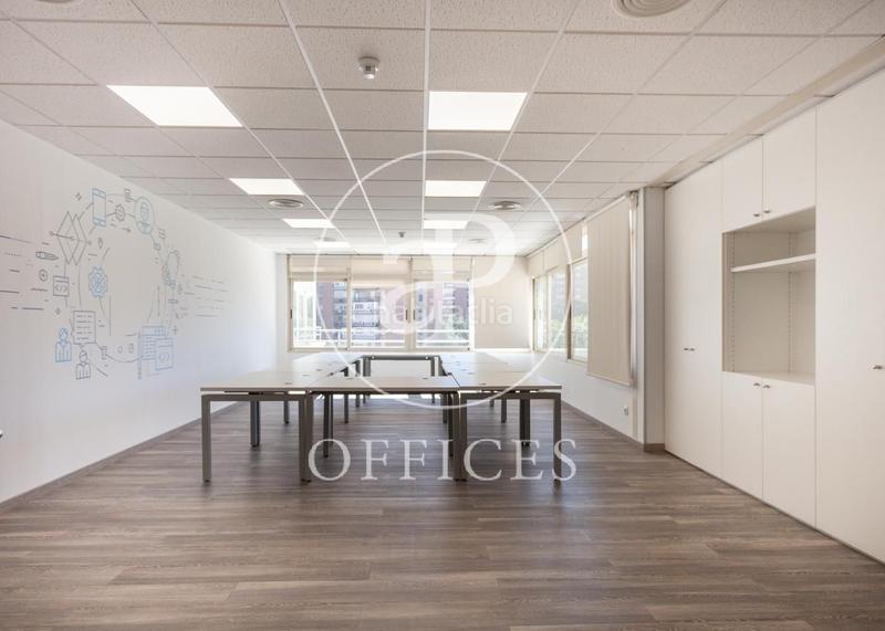 Foto f98d92a4-8c5c-4cfa-b43e-57e24a8612c2. Ufficio in c. de manuel tovar 33 in Tres Olivos-Valverde Madrid