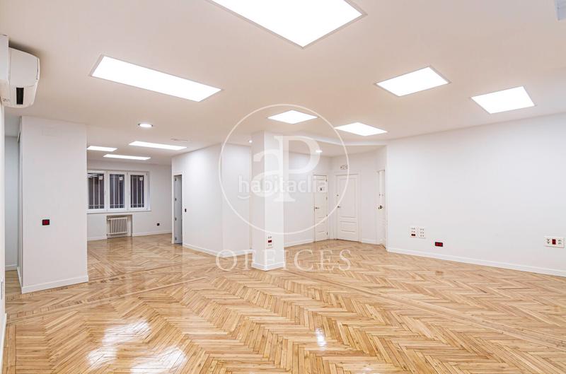 Foto 30e8dd8f-fb42-4a9b-8bab-d80de56ac289. Büro mit heizung in El Viso Madrid