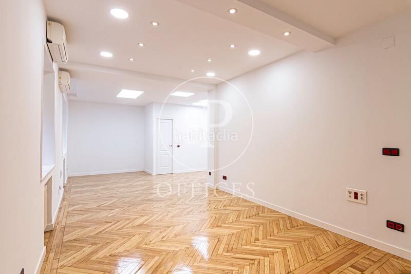 Foto 3963946c-595c-47f4-b7fa-4fc634153748. Büro mit heizung in El Viso Madrid