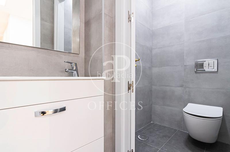 Foto 872df1b0-f6ae-4de5-aec6-82642e3d0b09. Büro mit heizung in El Viso Madrid