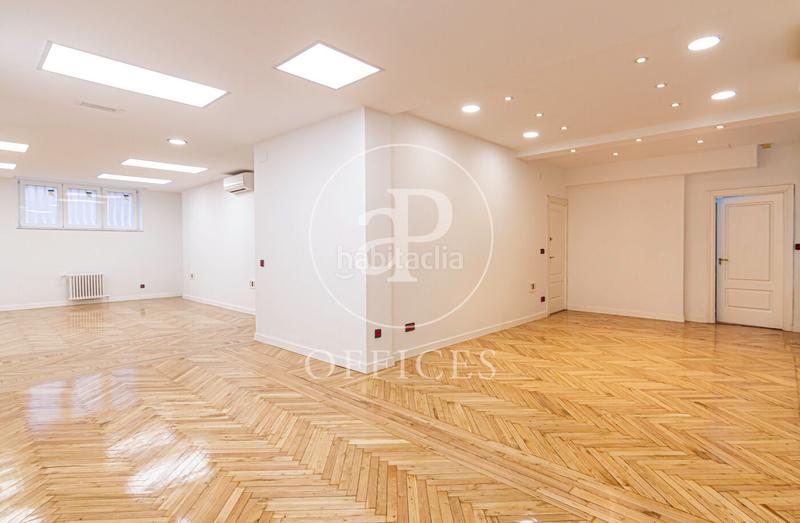 Foto ab83129e-ff77-44c7-aeba-16d10b7bd924. Büro mit heizung in El Viso Madrid