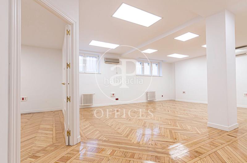 Foto df3a2e7f-38a1-4637-b5dd-8f9665a4f8f8. Büro mit heizung in El Viso Madrid
