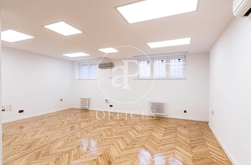 Foto f510432b-8dd1-481c-b6f6-59d90baf63b0. Büro mit heizung in El Viso Madrid