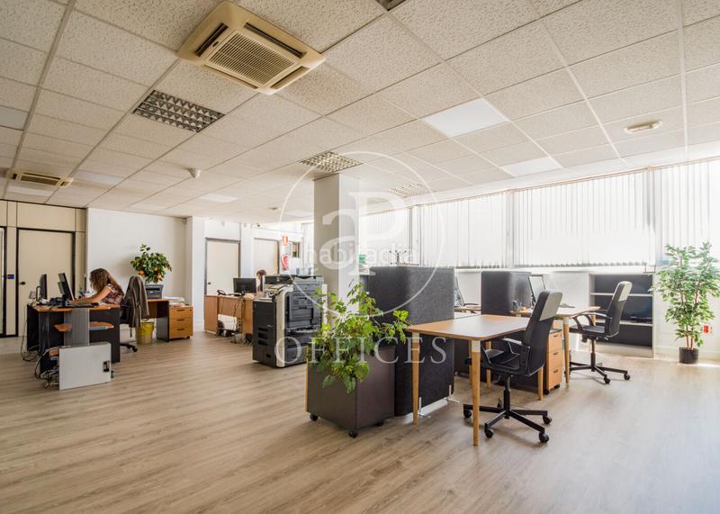 Foto 932896bc-92d2-4550-9656-58e1e3b4513b. Office space with heating in Canillas Madrid