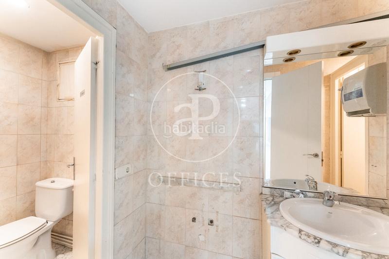 Foto bab1c292-4cf6-4784-8786-6d0d16138e4b. Alquiler oficina  en alquiler en avenida alberto alcocer. en Madrid