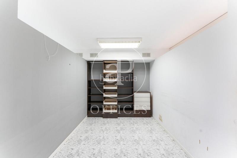 Foto a19cbf56-b095-4352-8929-9c59f39c7fc2. Location bureau avec chauffage dans Nueva España Madrid
