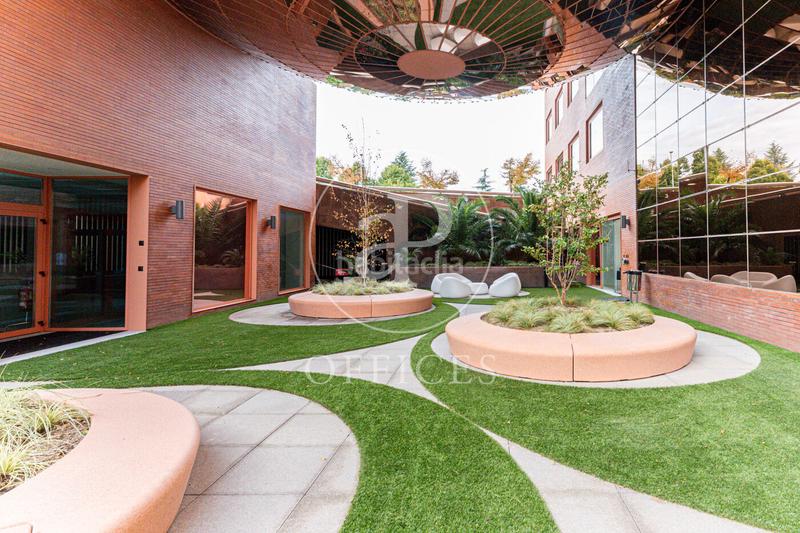 Foto 0ea29b45-7a91-42b6-9aa4-d7e2f6cb33d6. Lloguer oficina amb calefacció a Corralejos-Campo de las Naciones Madrid