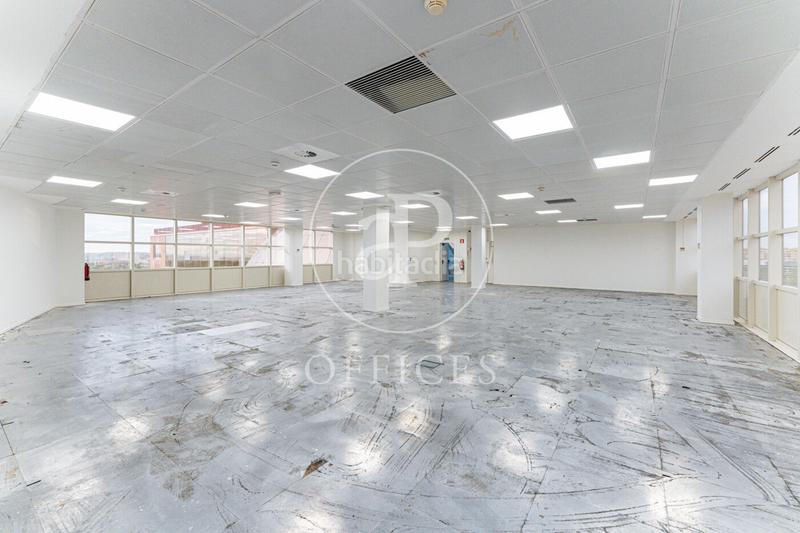 Foto 2ce53cb0-54e3-4b15-bab0-09ea4414f3a1. Location bureau avec chauffage dans Corralejos-Campo de las Naciones Madrid