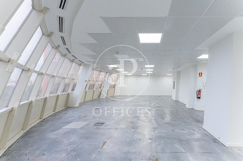 Foto 531a1a9e-62d4-4aaa-800b-b620114e77db. Location bureau avec chauffage dans Corralejos-Campo de las Naciones Madrid