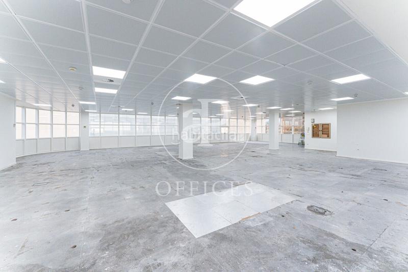 Foto 6053d7a1-cf3b-483d-b3fe-c5db88b2a812. Location bureau avec chauffage dans Corralejos-Campo de las Naciones Madrid