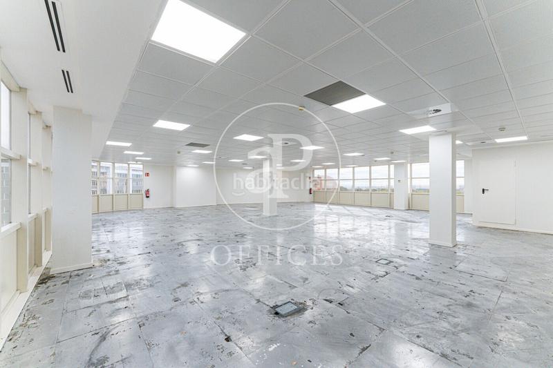 Foto 4692f190-6fda-4745-bf77-26e3a6bae323. Rent office space with heating in Corralejos-Campo de las Naciones Madrid