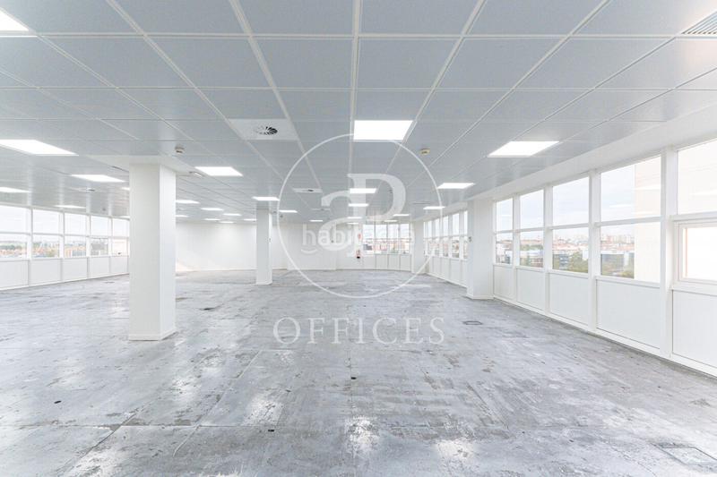 Foto 5b4c6717-bedc-4efa-b0b9-da10183597a6. Rent office space with heating in Corralejos-Campo de las Naciones Madrid
