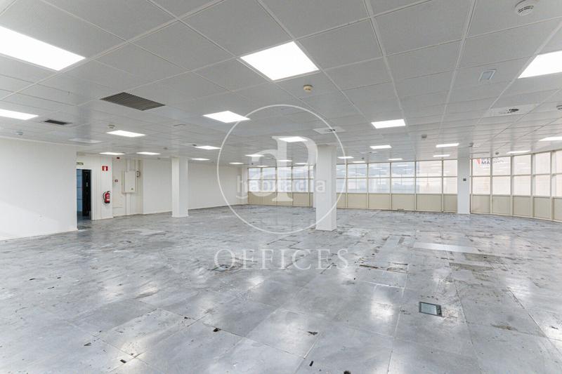 Foto 66a3ab77-9d71-44b0-8108-69bd520cffc6. Rent office space with heating in Corralejos-Campo de las Naciones Madrid