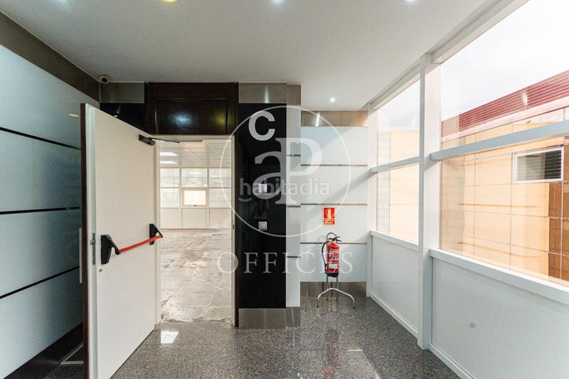 Foto 72fc9166-cd57-40ce-8b2c-6eaa378471da. Rent office space with heating in Corralejos-Campo de las Naciones Madrid