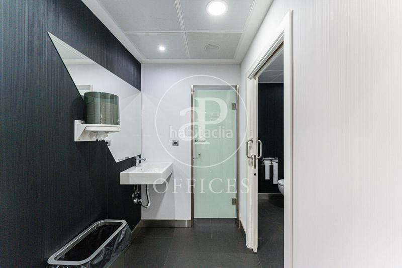 Foto 7443541a-2613-4ec1-ba37-88c416309b6e. Rent office space with heating in Corralejos-Campo de las Naciones Madrid