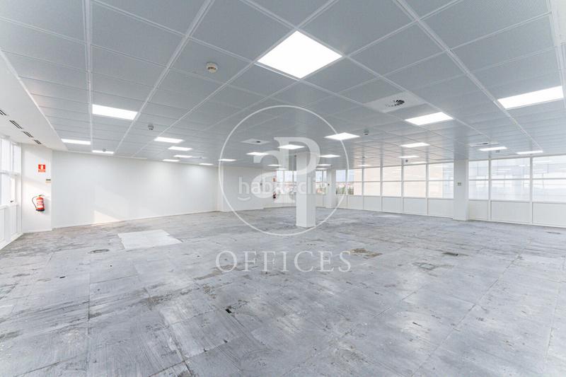 Foto afb60b96-a8a0-402b-a834-1ecd0f3682ad. Rent office space with heating in Corralejos-Campo de las Naciones Madrid