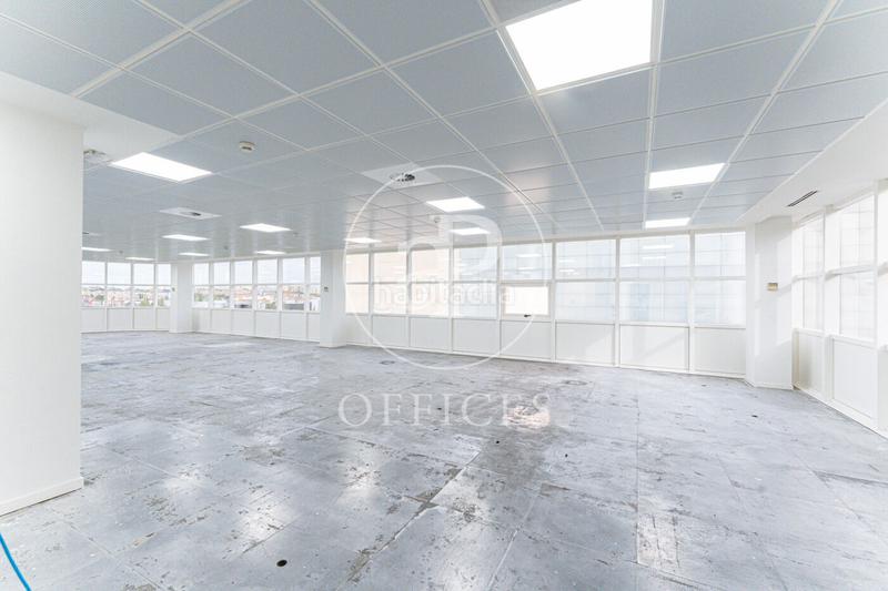 Foto c7752ff2-72d0-4681-8f9d-68a9ed479d4f. Rent office space with heating in Corralejos-Campo de las Naciones Madrid