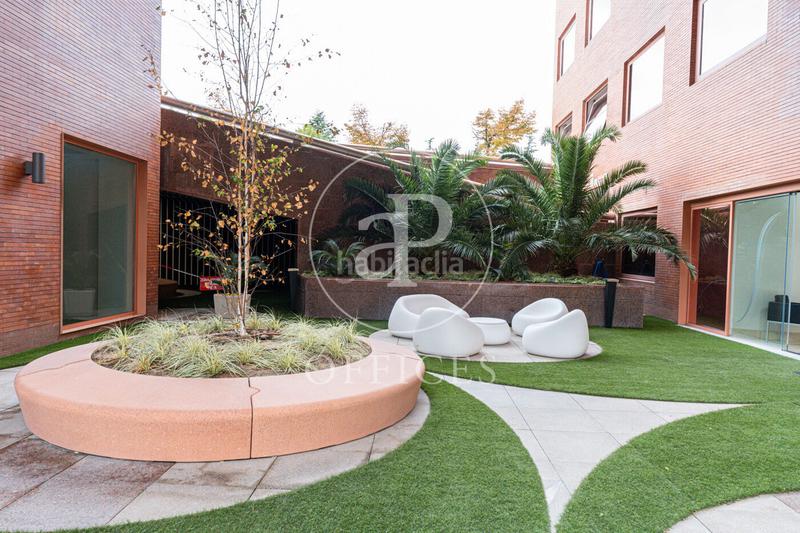 Foto c948a64a-09de-45a1-8243-afceadacb076. Rent office space with heating in Corralejos-Campo de las Naciones Madrid