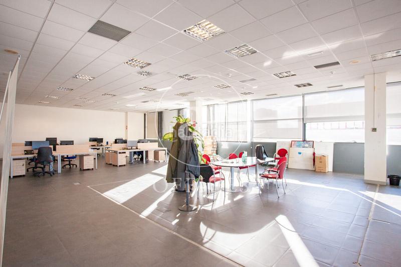 Foto 17c3e228-408b-4bb8-8e12-001e7756001f. Rent office space with heating in Zona Industrial Alcobendas