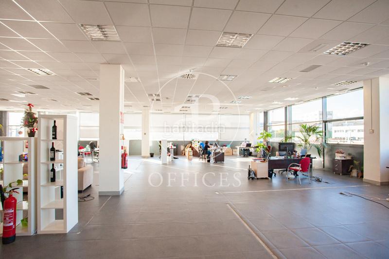 Foto 6d0d6cf7-891f-4f1f-97d8-dfd0f7764311. Rent office space with heating in Zona Industrial Alcobendas