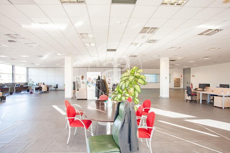 Foto 7504475f-d78f-4487-8cb1-dff4d29501e7. Rent office space with heating in Zona Industrial Alcobendas