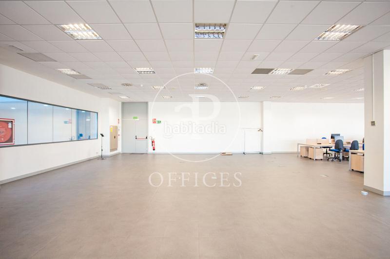 Foto ab22f254-2c77-401d-865a-9b692a63e0ff. Rent office space with heating in Zona Industrial Alcobendas