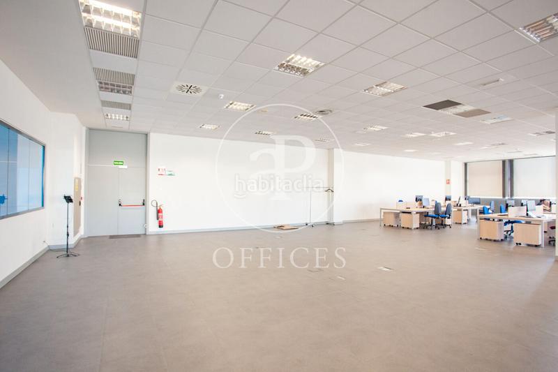 Foto c89771b9-85ed-45a6-ae4d-9933bb2aff94. Rent office space with heating in Zona Industrial Alcobendas
