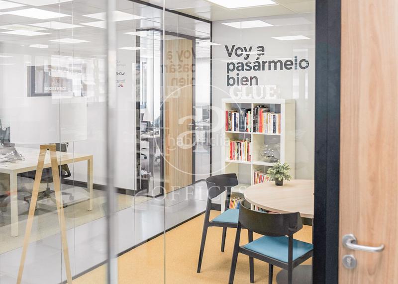 Foto 5c347e20-1db6-478f-9c3f-b6717ae48745. Miete büro mit heizung in El Viso Madrid
