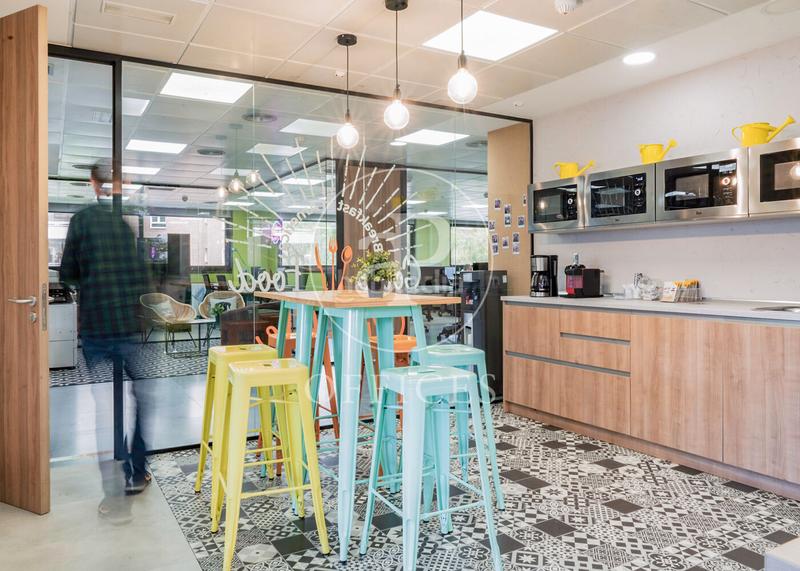 Foto aa6d2bf8-38ab-4f4b-b2c2-e48ad009a953. Rent office space with heating in El Viso Madrid