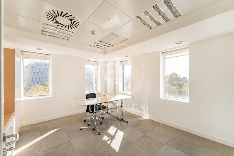 Foto a2587c3b-f7c4-425e-9095-6d3185dc2a6f. Location bureau avec chauffage dans Almagro Madrid