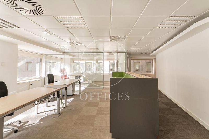 Foto 121bfb63-65e1-4488-9b23-804b76f83d3b. Rent office space with heating in Almagro Madrid
