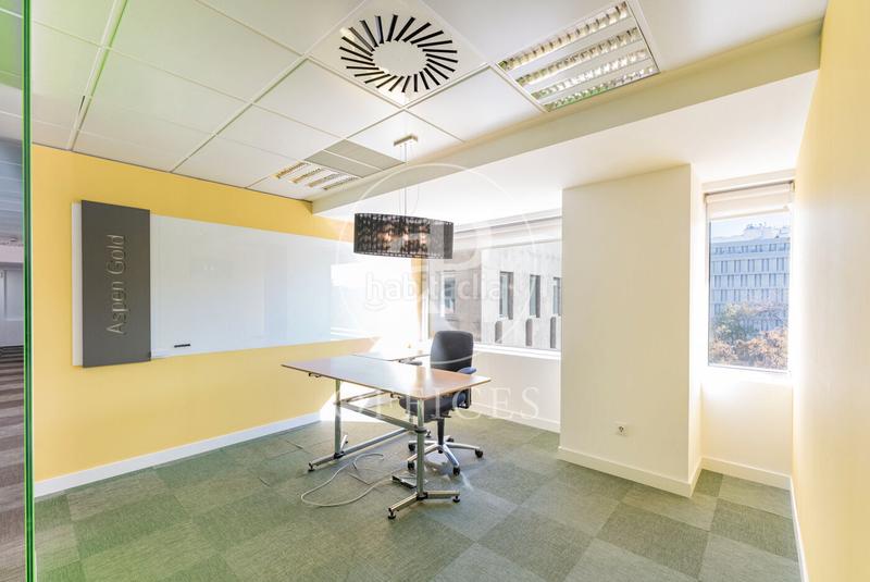 Foto 242de2e7-758e-467f-8ead-d2546d8cdd1f. Rent office space with heating in Almagro Madrid