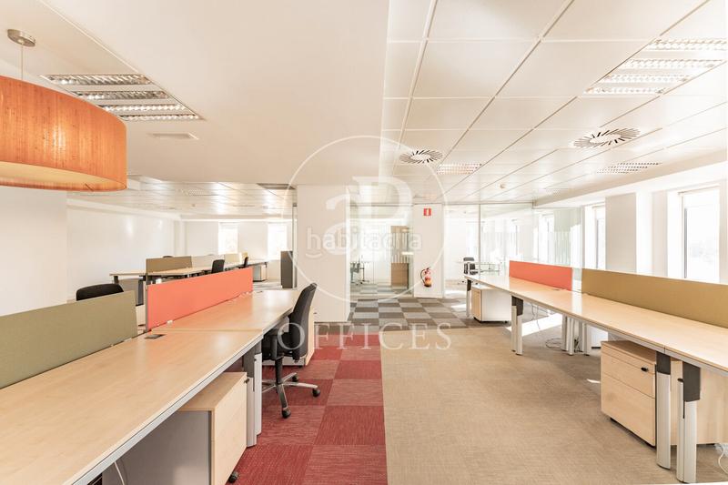 Foto 6671bc84-2b2c-4e17-a9a4-b4d27177221a. Rent office space with heating in Almagro Madrid